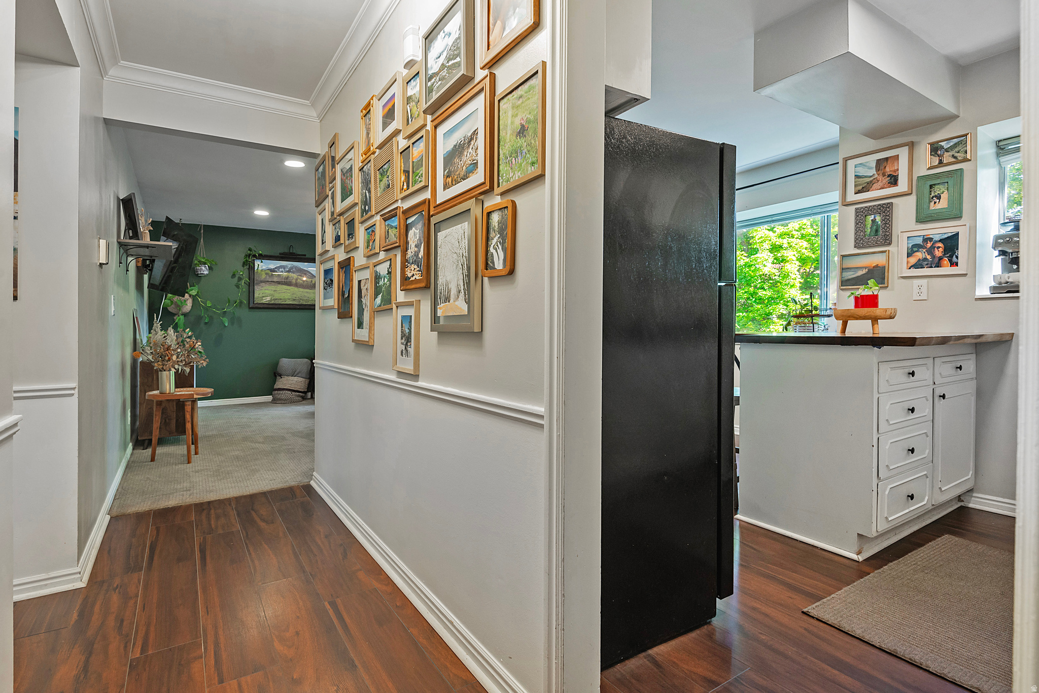 AIX LA CHAPELLE COND - Residential