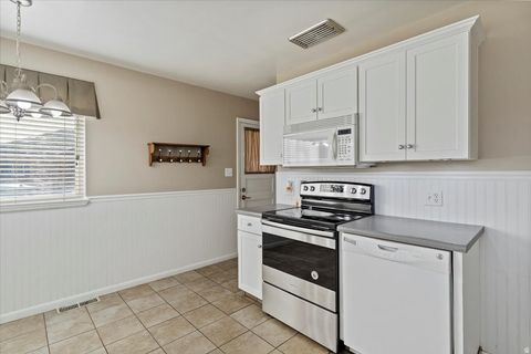 Tiny photo for 5345 S 2425 W, Roy, UT 84067 (MLS # 2122390)