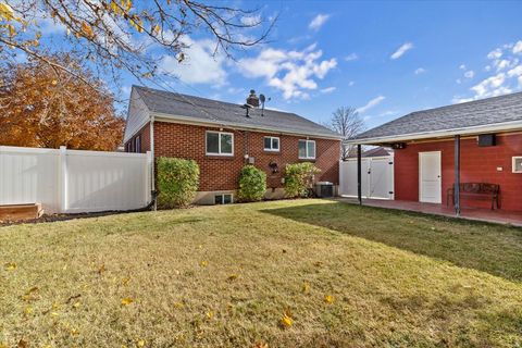 Tiny photo for 5345 S 2425 W, Roy, UT 84067 (MLS # 2122390)