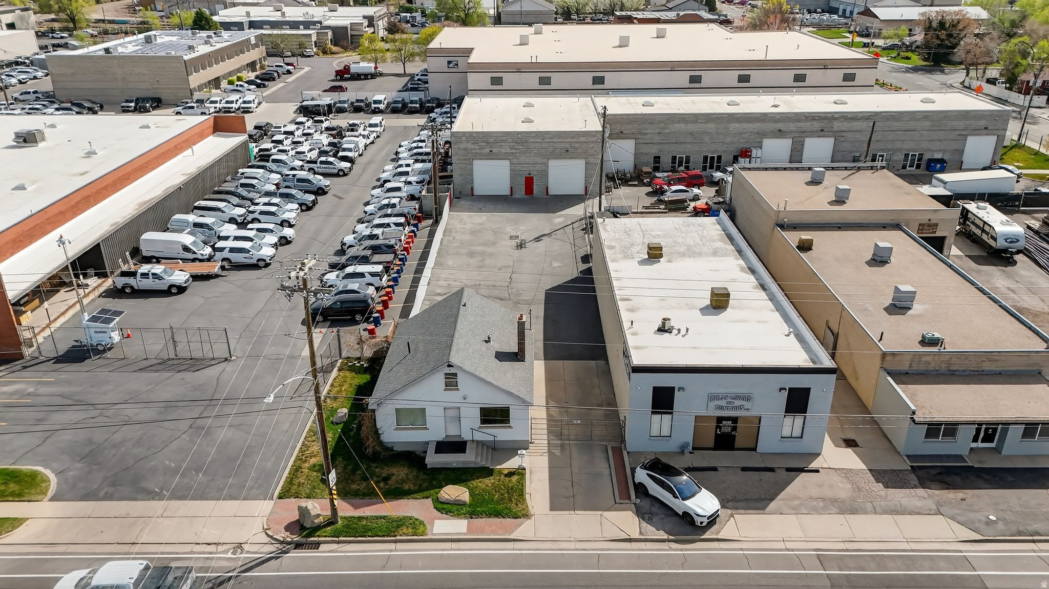 LIBERTY - Commercial Lease