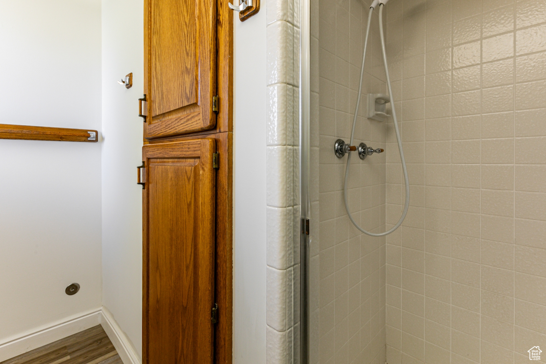 VINE STREET EAST - Residential