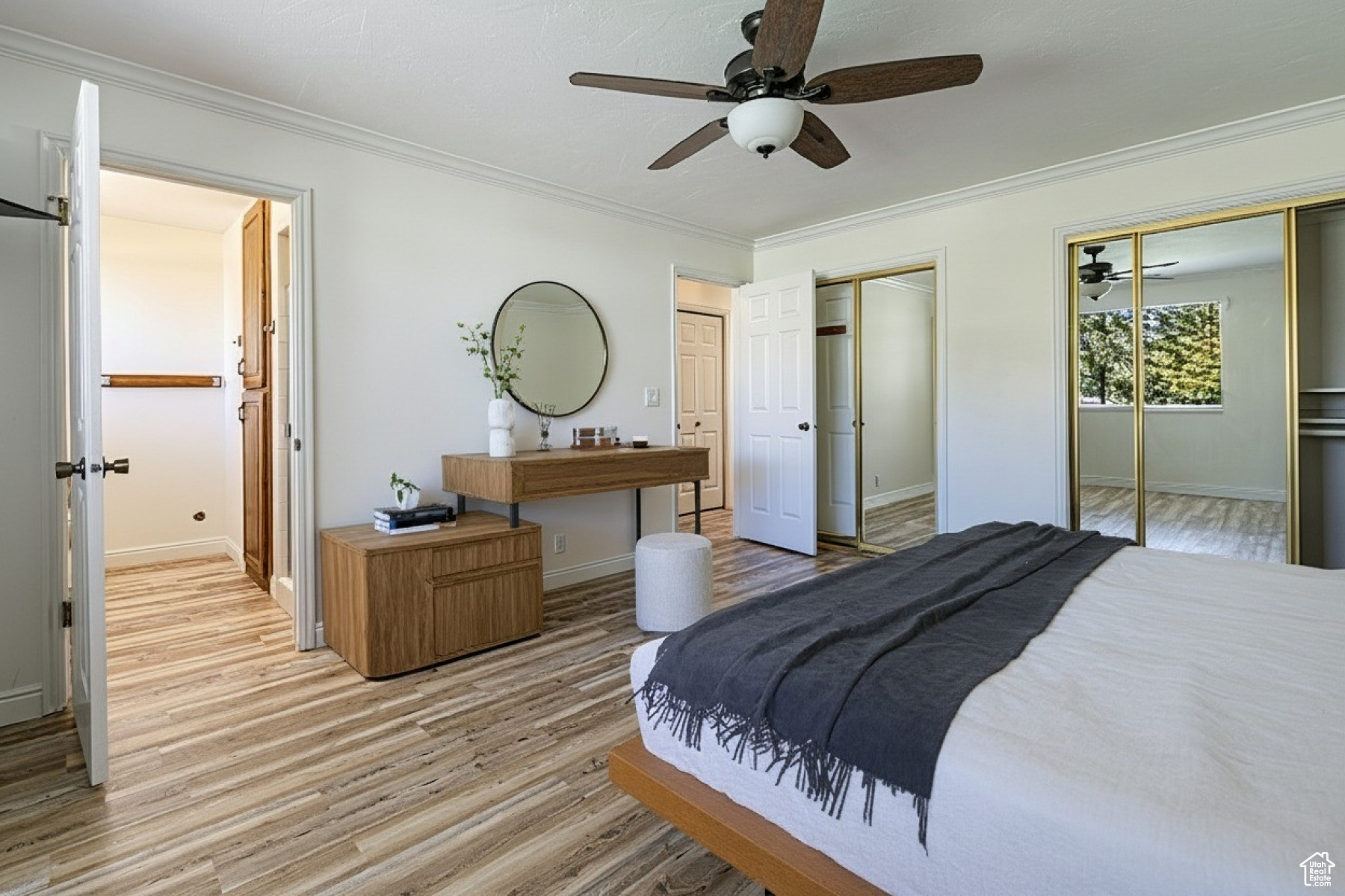 VINE STREET EAST - Residential