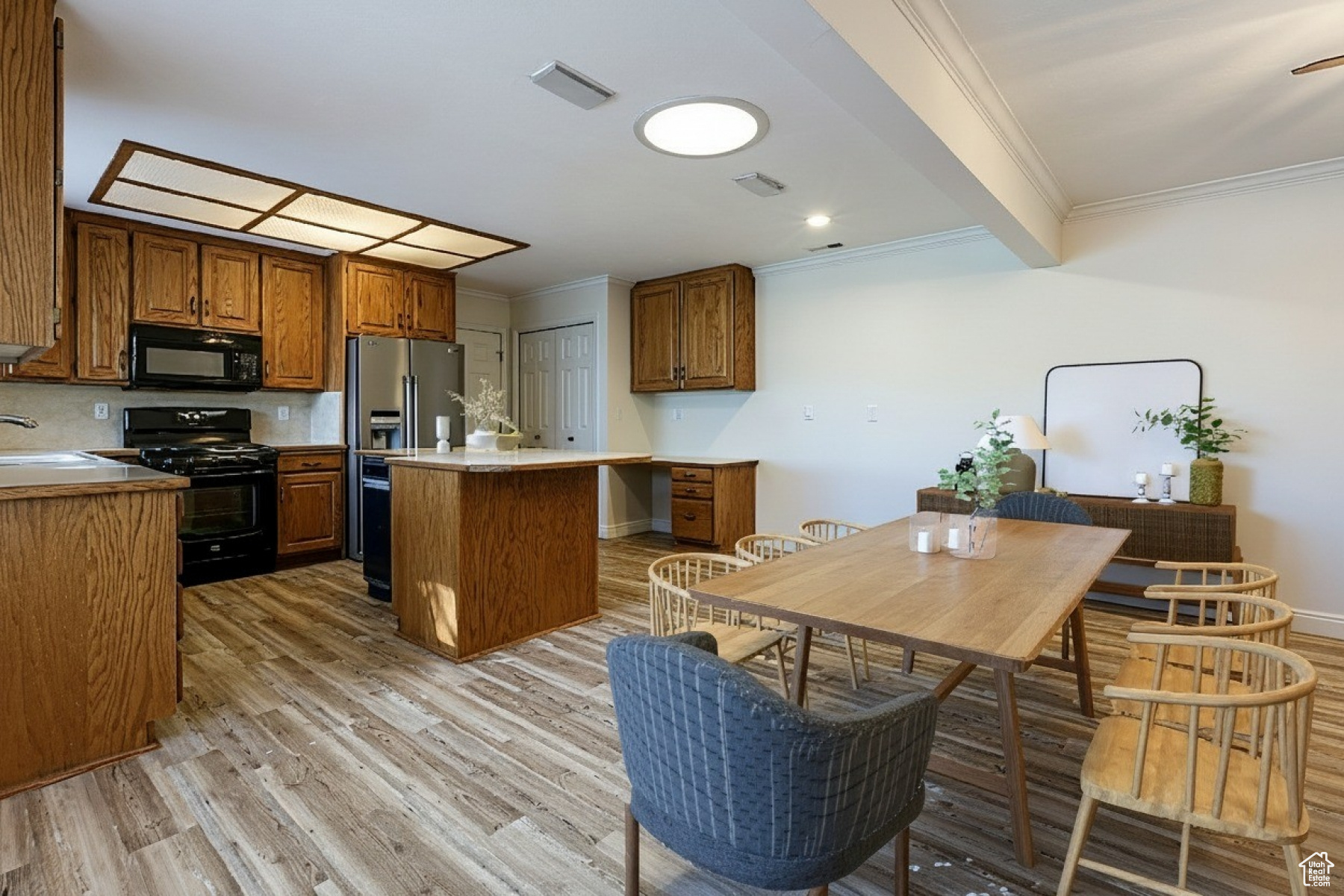 VINE STREET EAST - Residential