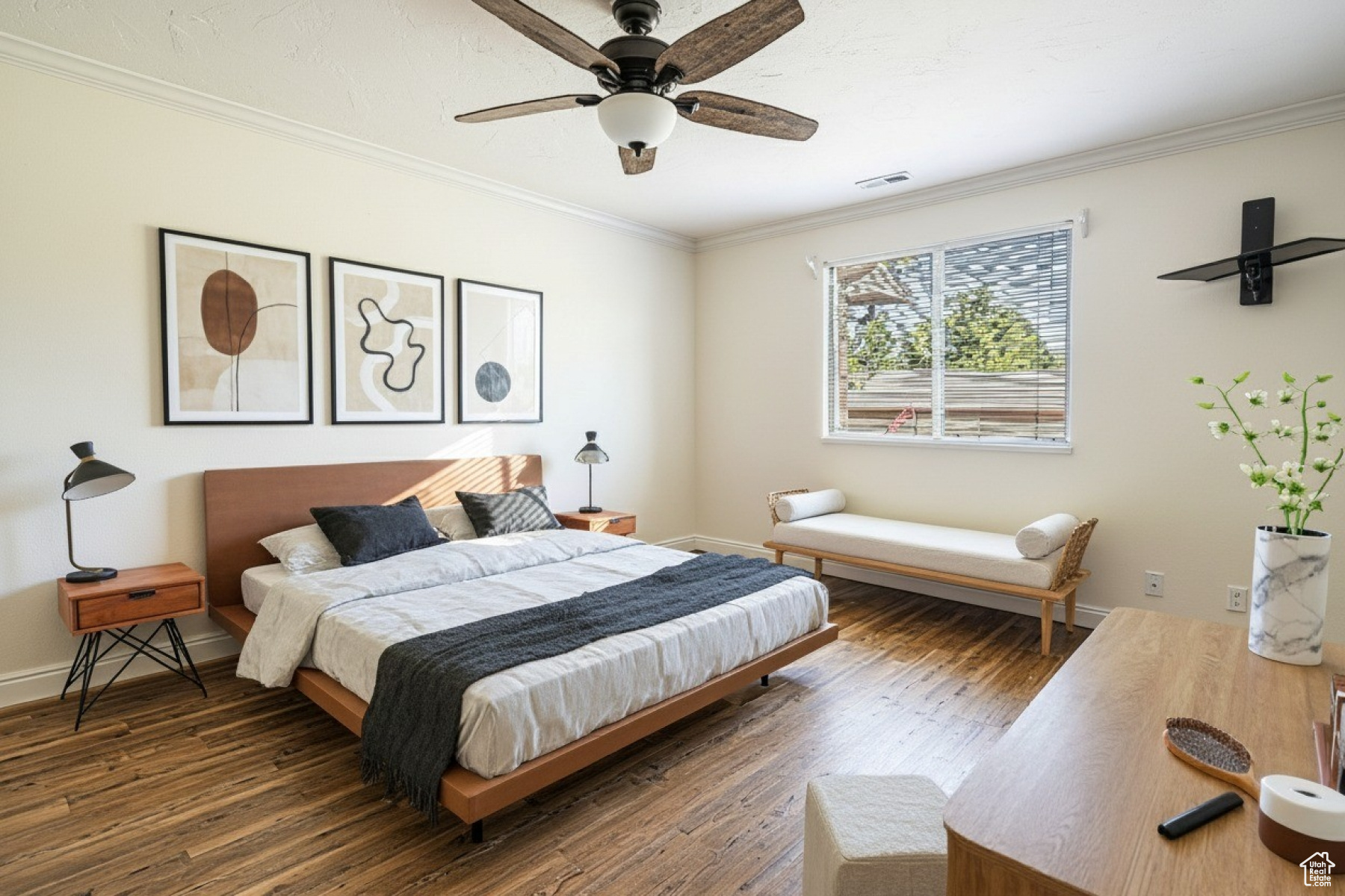 VINE STREET EAST - Residential