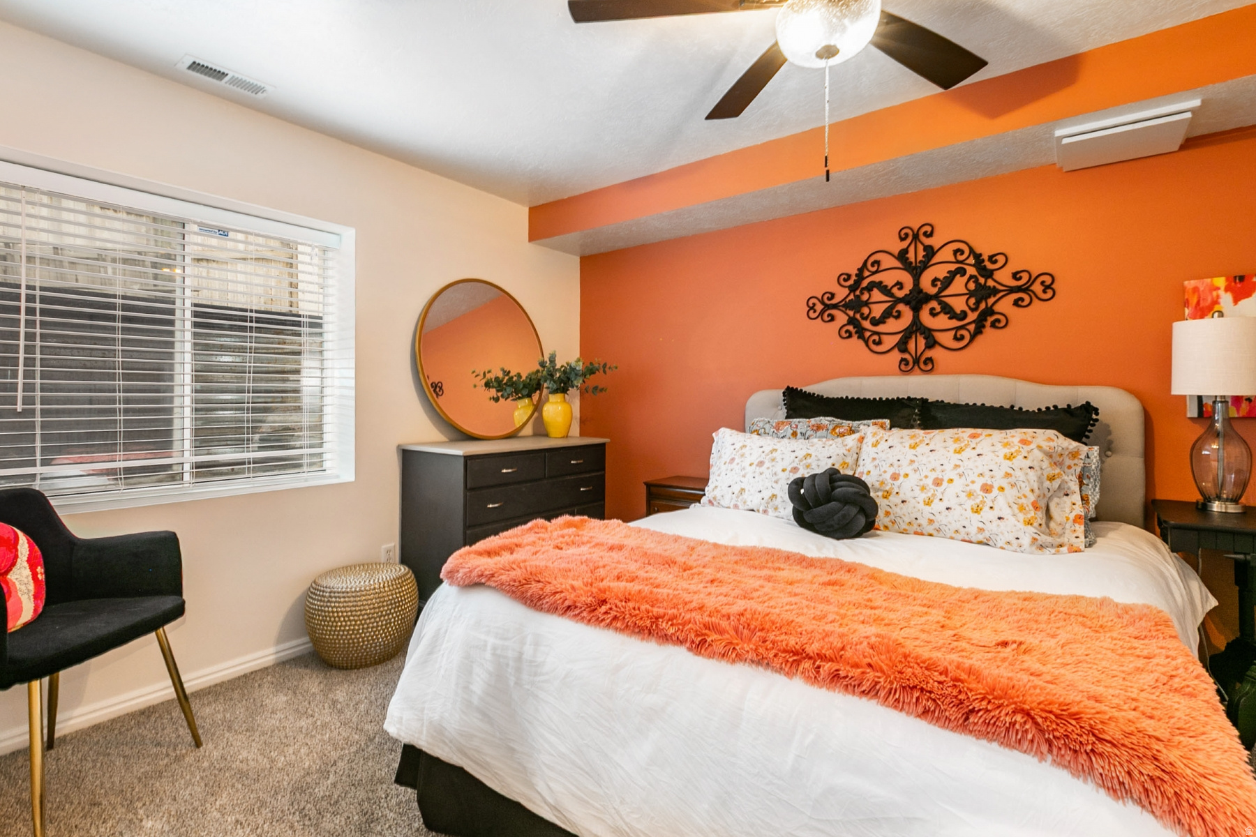 MILL HOLLOW - Residential