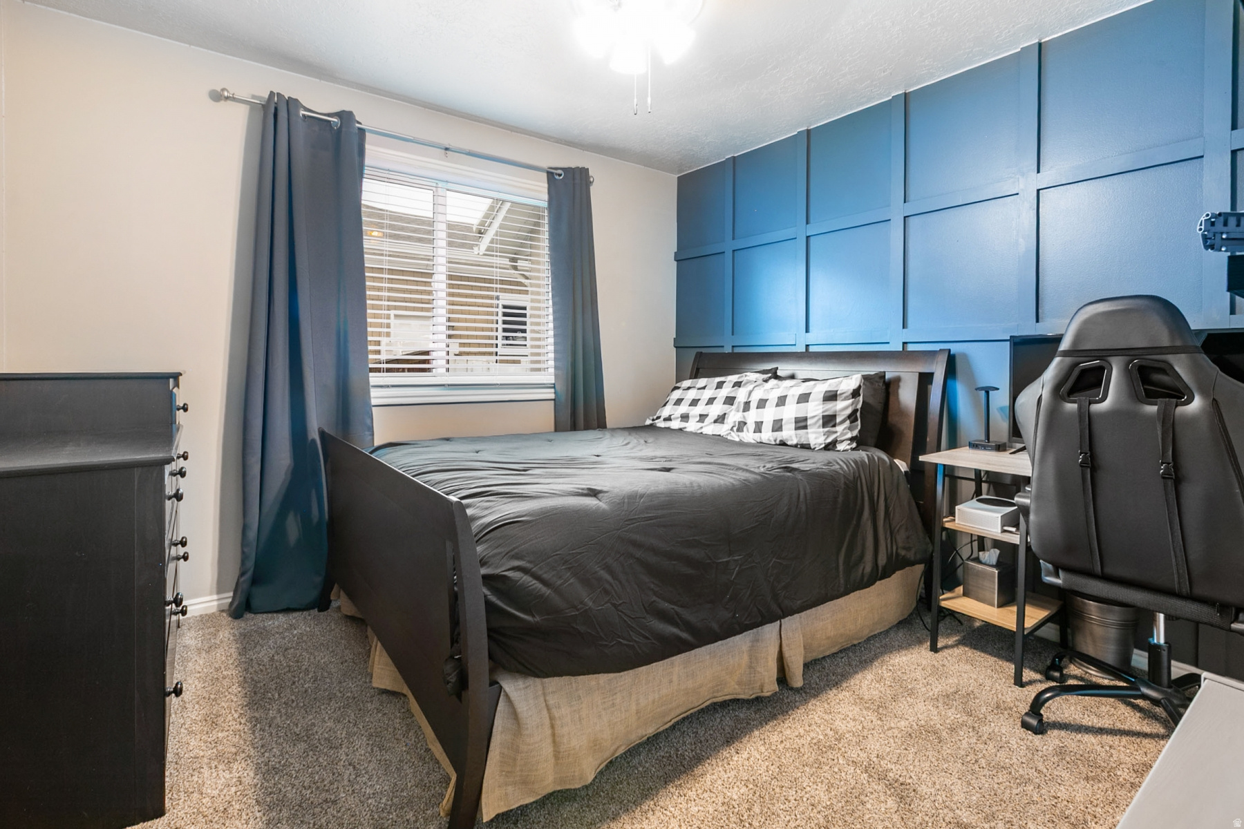 MILL HOLLOW - Residential