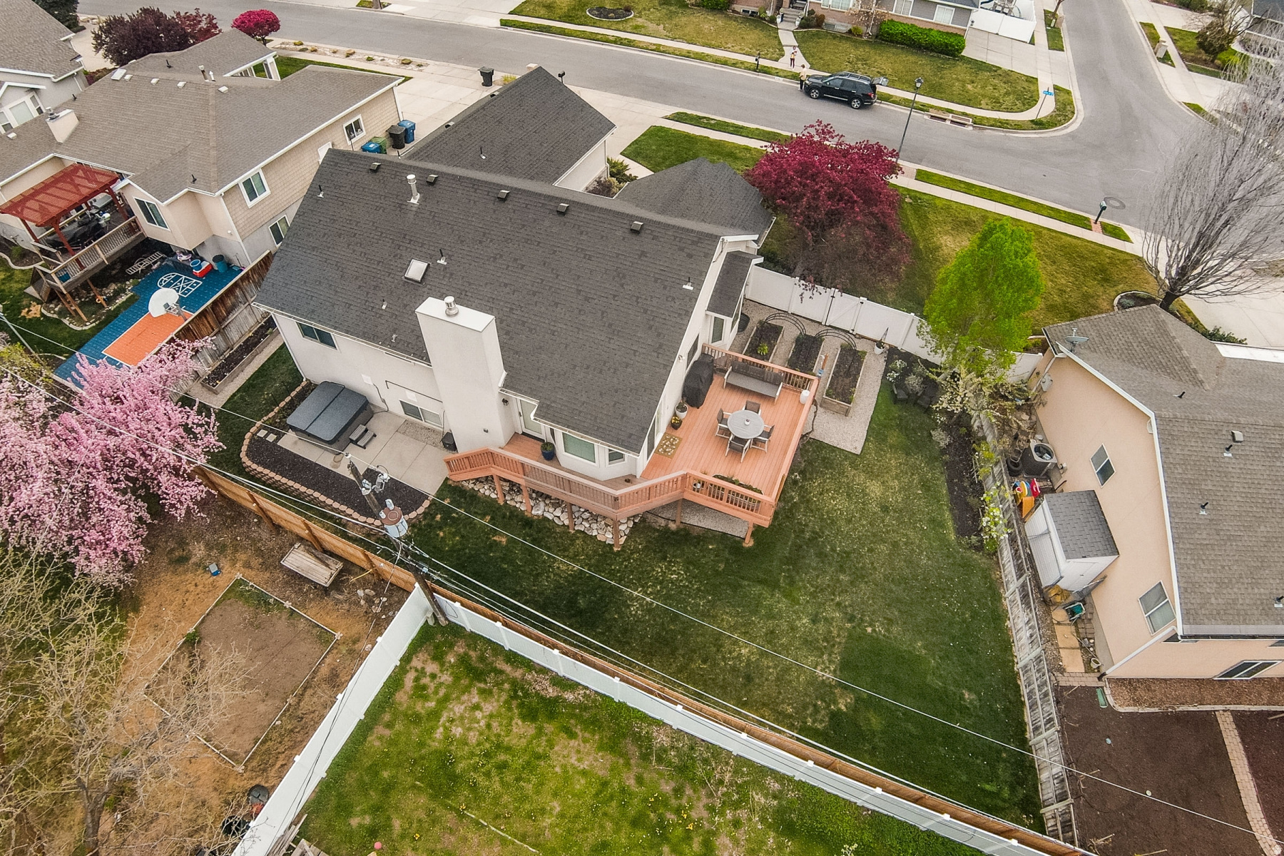 MILL HOLLOW - Residential