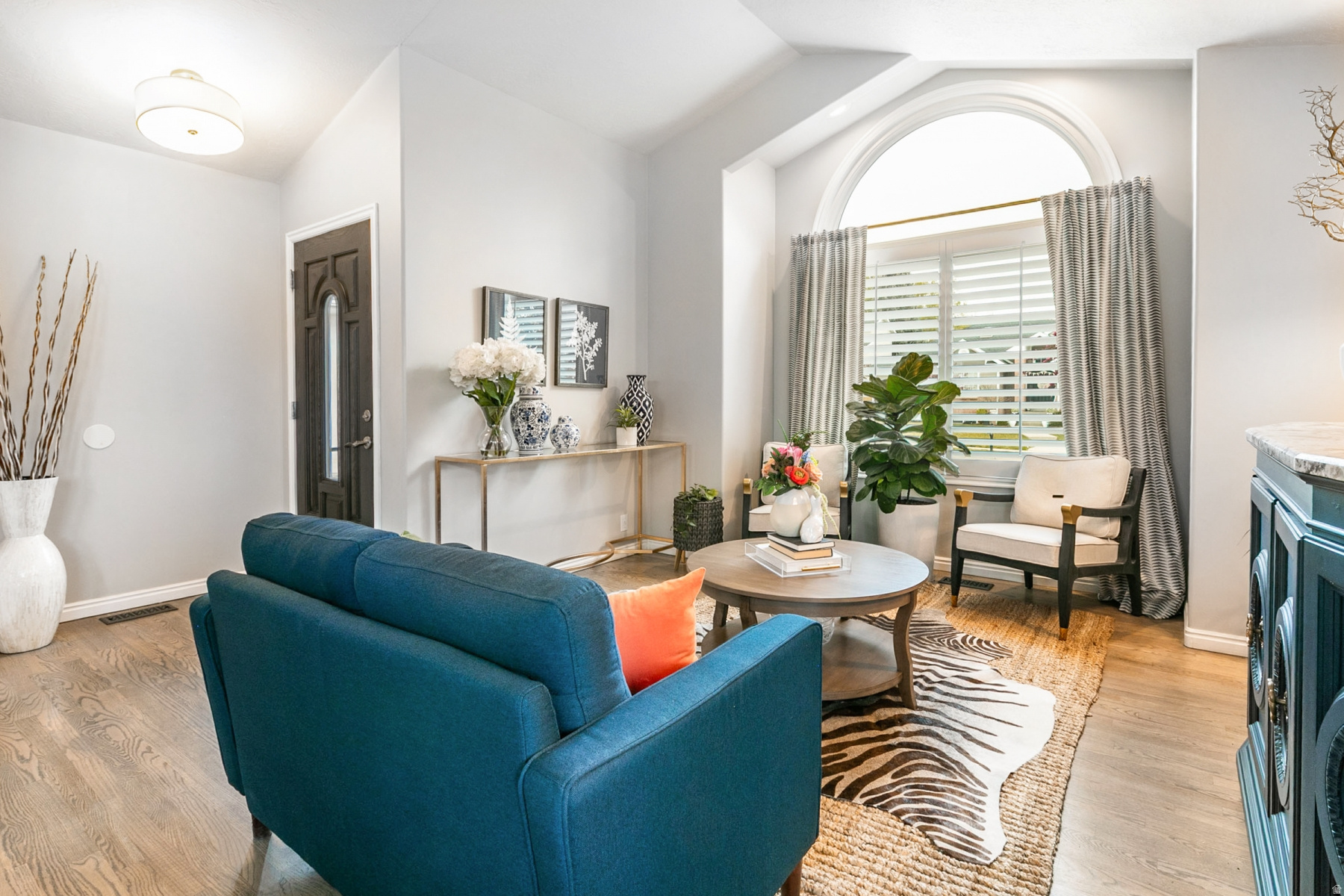 MILL HOLLOW - Residential