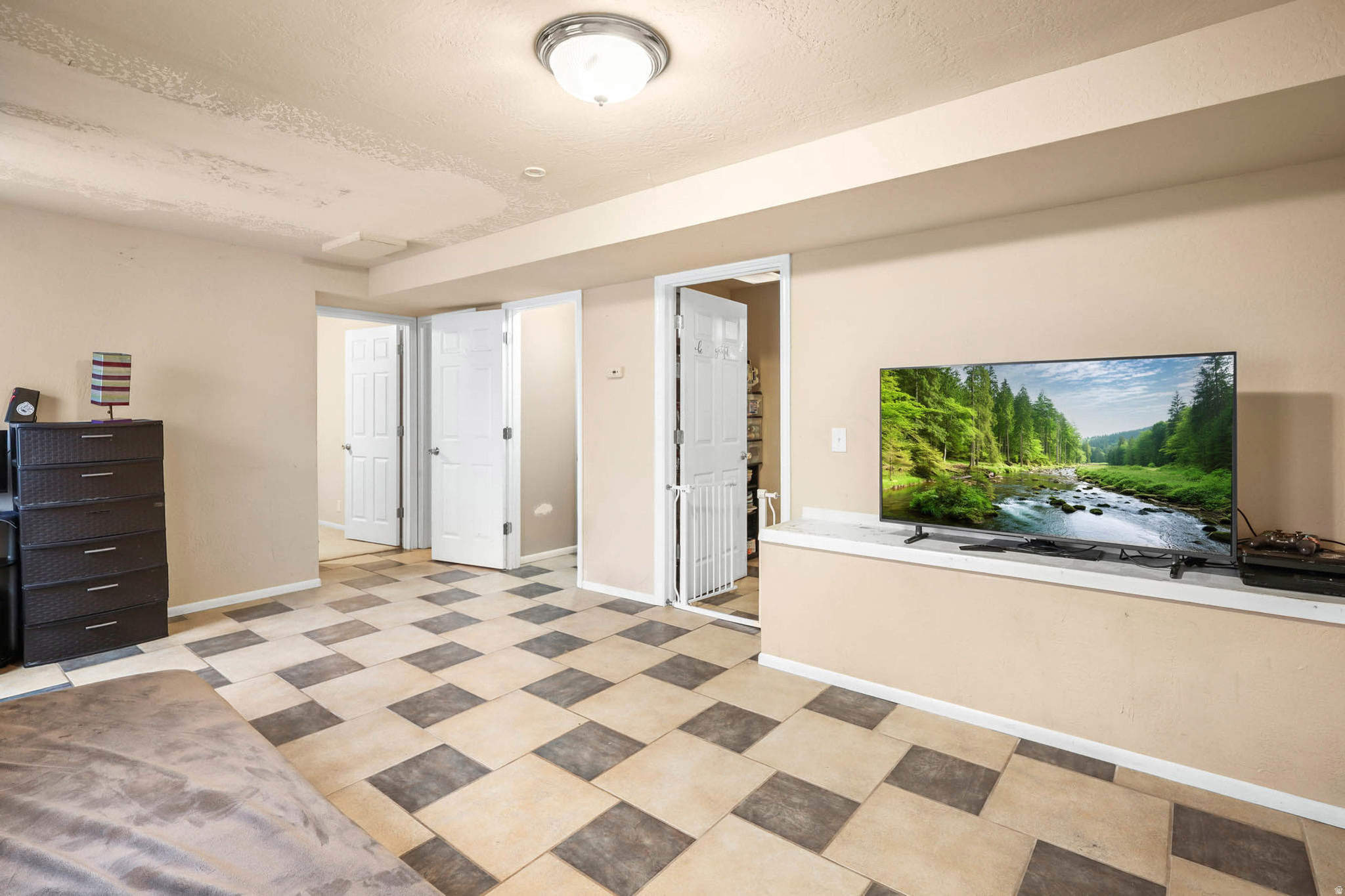 OQUIRRH HILLS - Residential