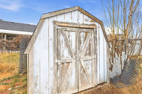 Tiny photo for 847 E UINTAH AVE, Tooele, UT 84074 (MLS # 2138940)