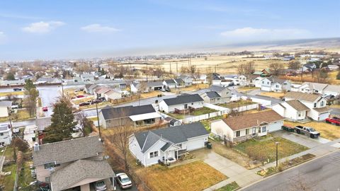 Tiny photo for 847 E UINTAH AVE, Tooele, UT 84074 (MLS # 2138940)
