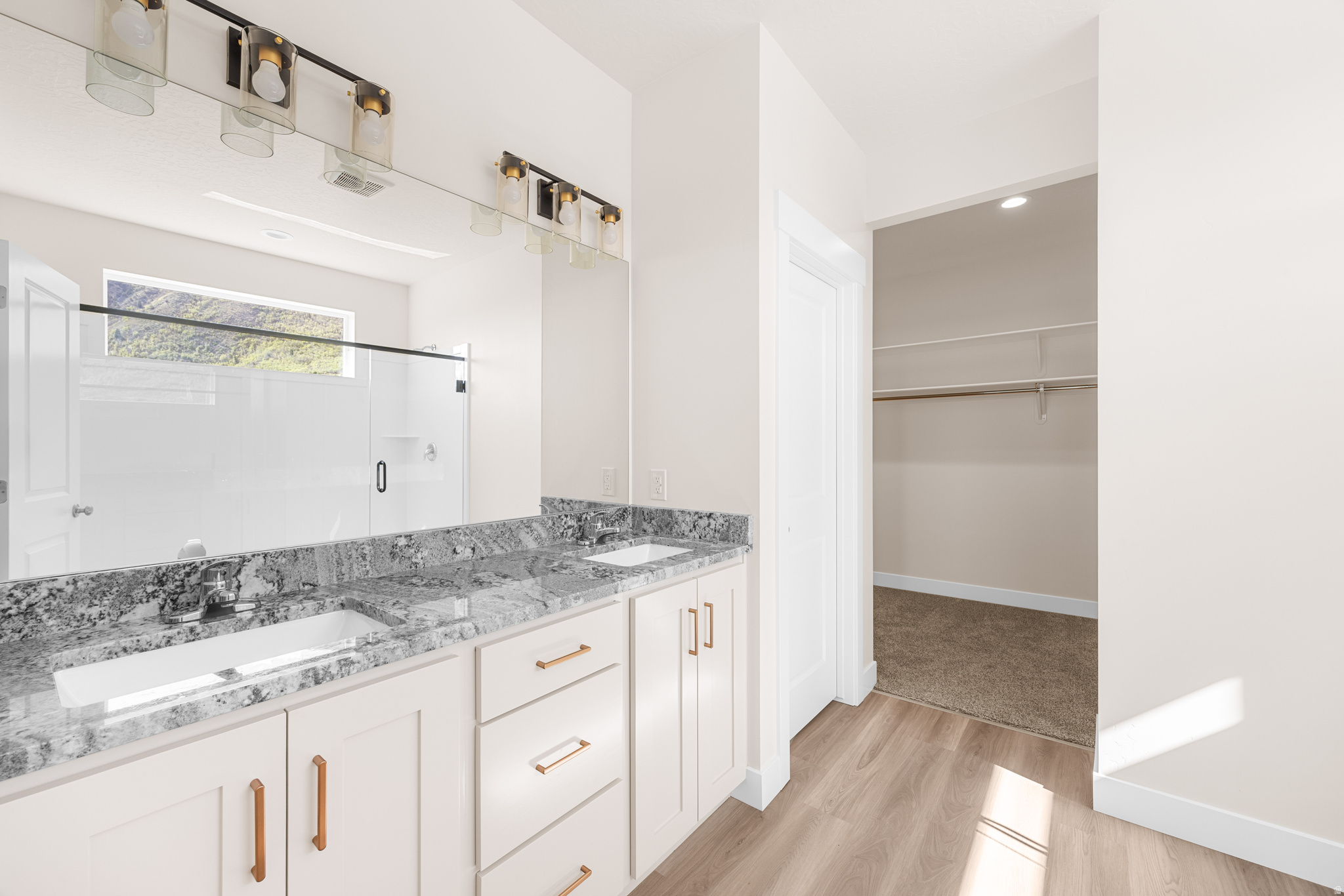 OAKRIDGE COVE - Residential