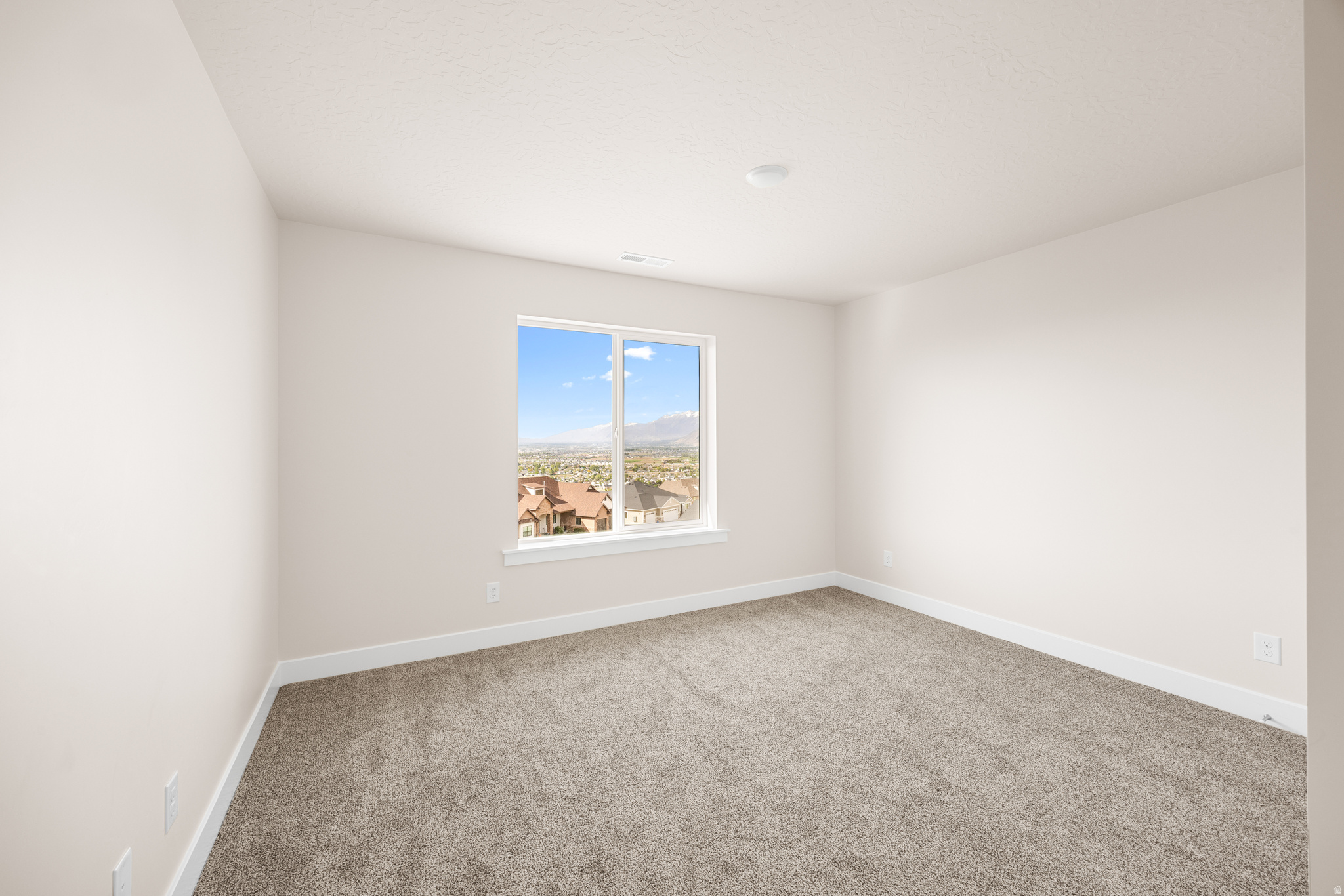 OAKRIDGE COVE - Residential