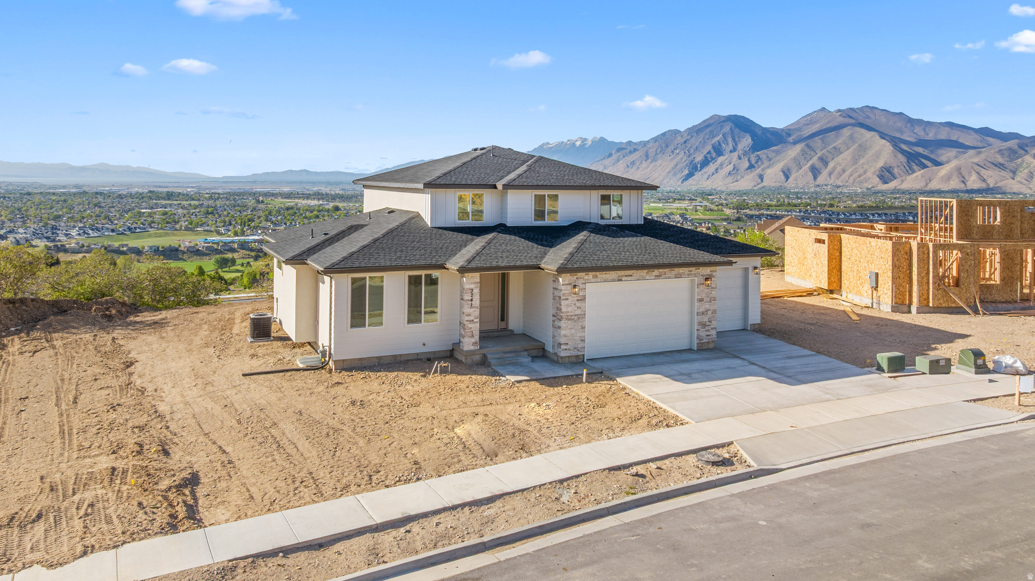 OAKRIDGE COVE - Residential