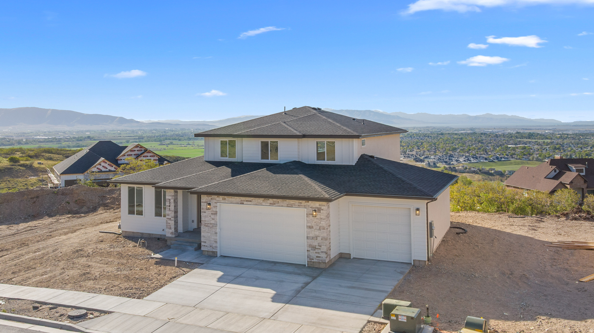 OAKRIDGE COVE - Residential