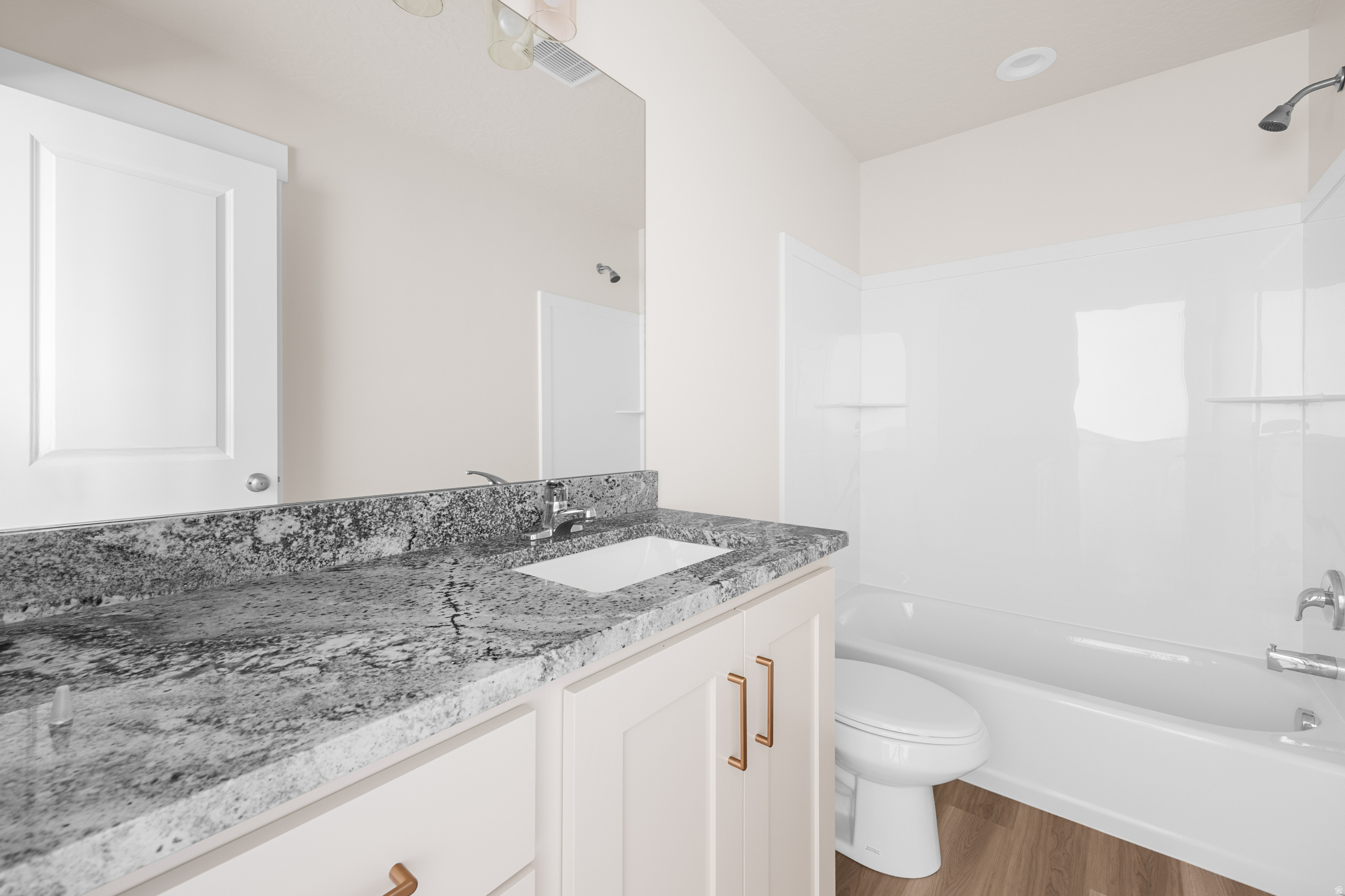 OAKRIDGE COVE - Residential