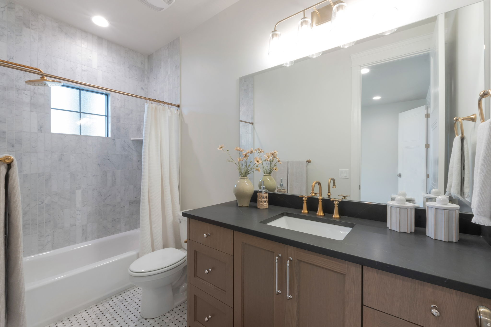 BLOSSOM HILL - Residential