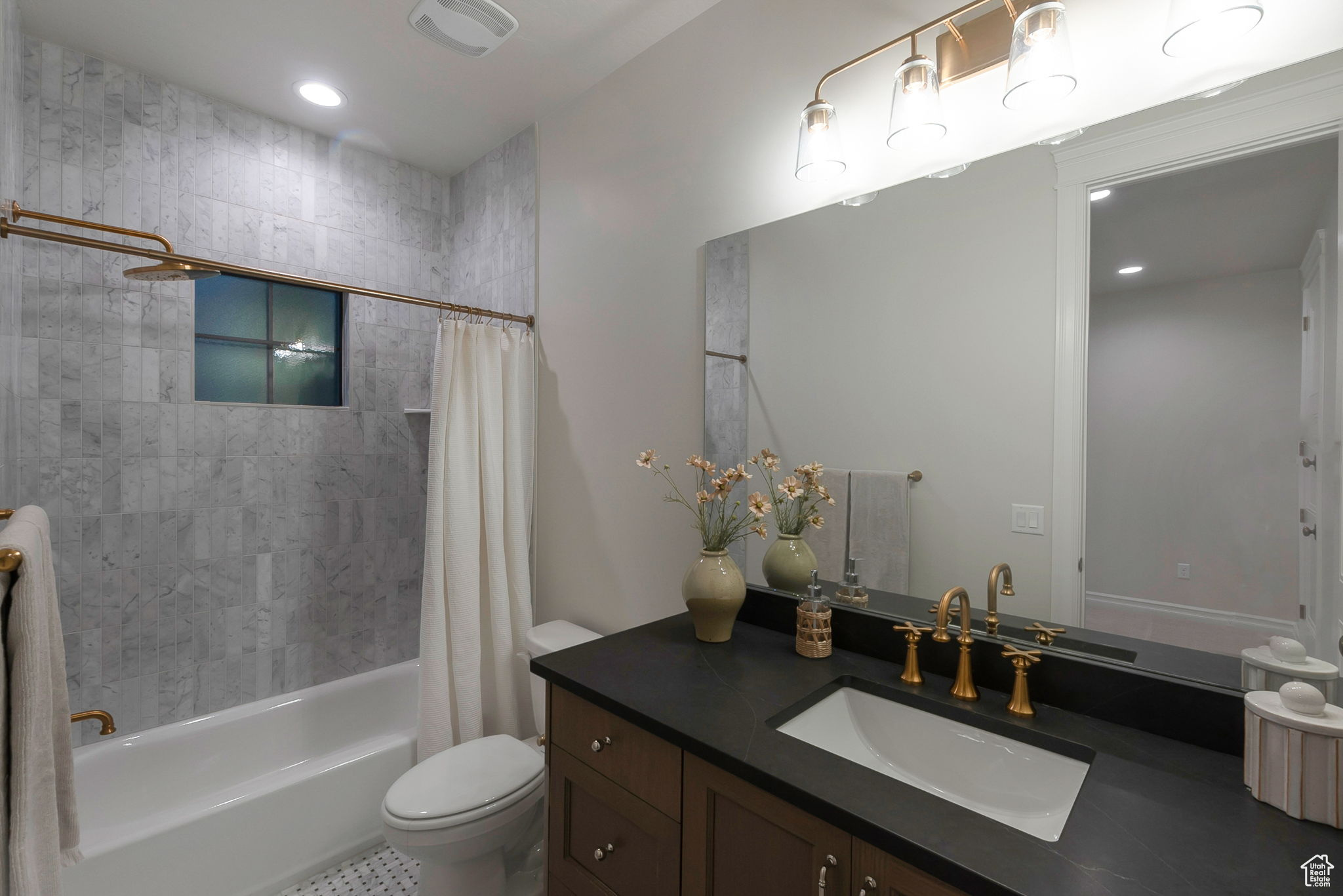 BLOSSOM HILL - Residential