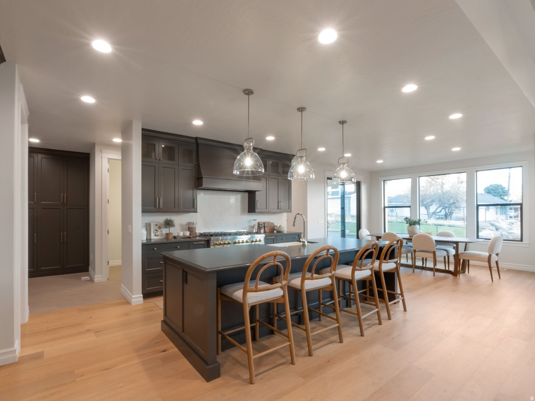 BLOSSOM HILL - Residential