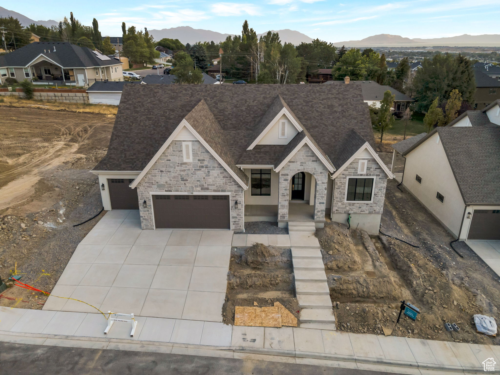 BLOSSOM HILL - Residential