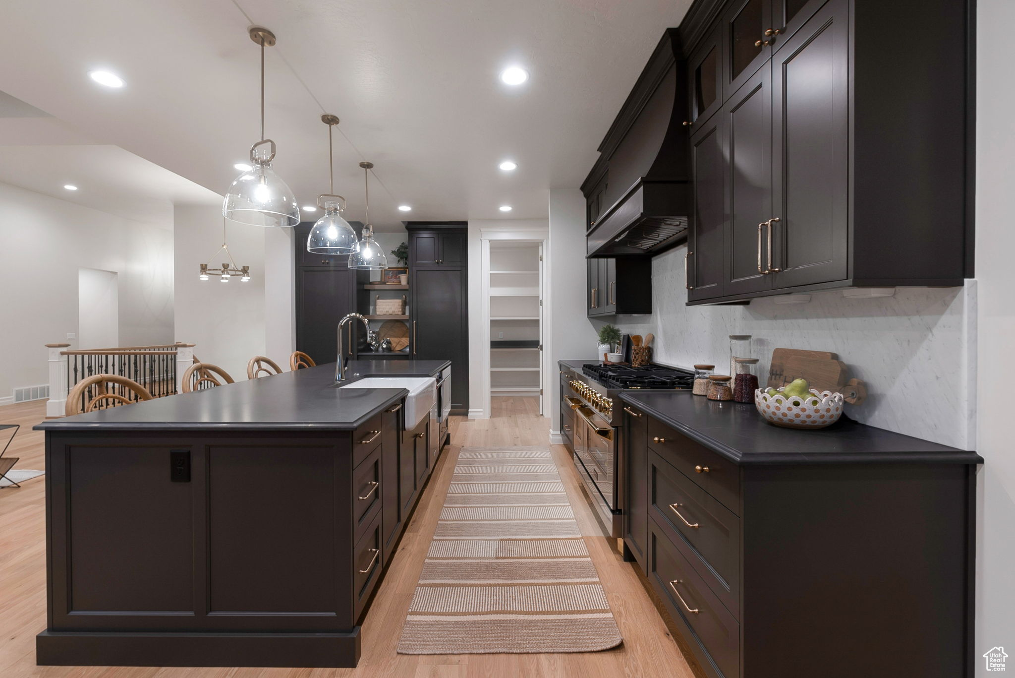 BLOSSOM HILL - Residential