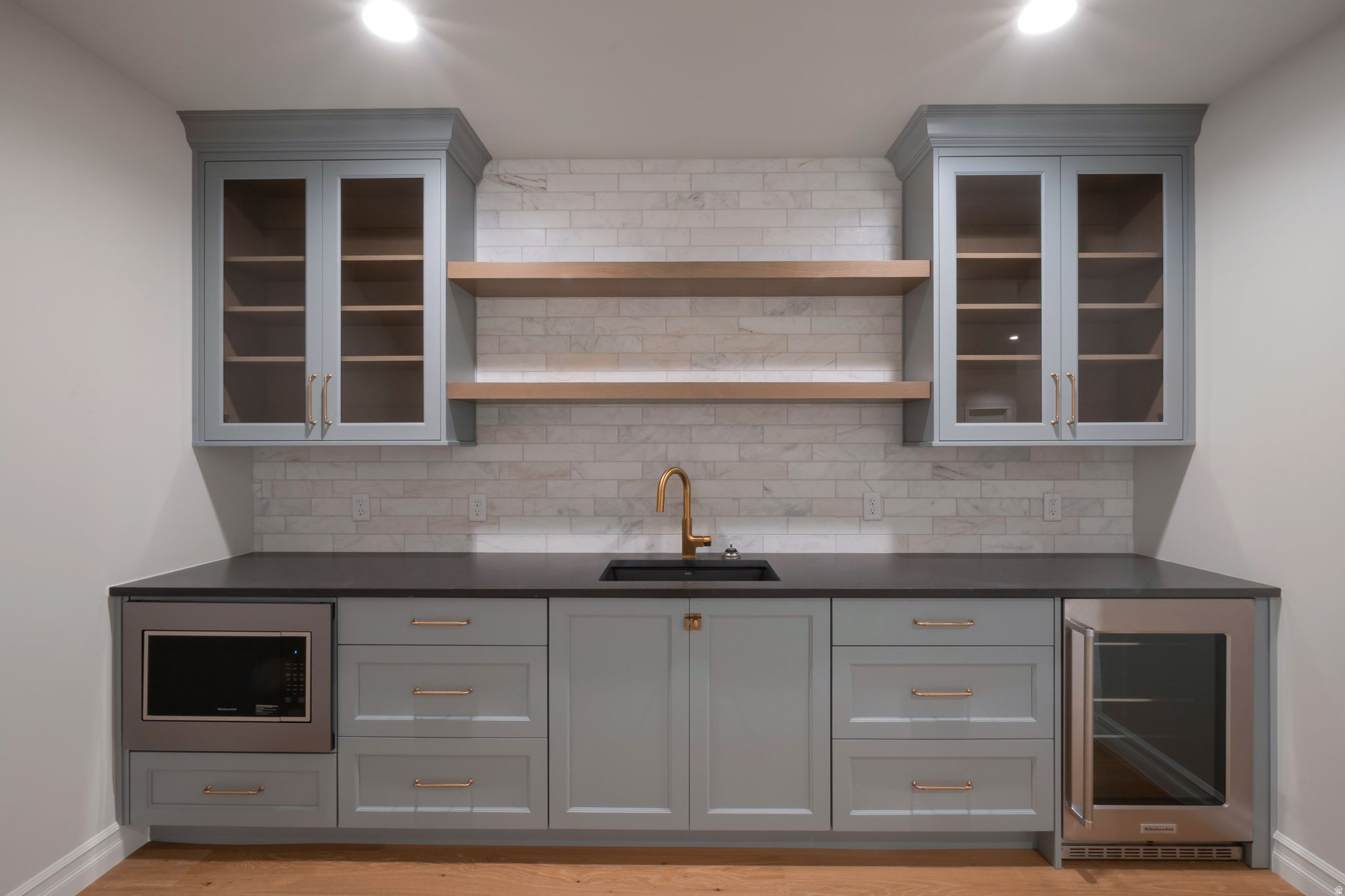 BLOSSOM HILL - Residential