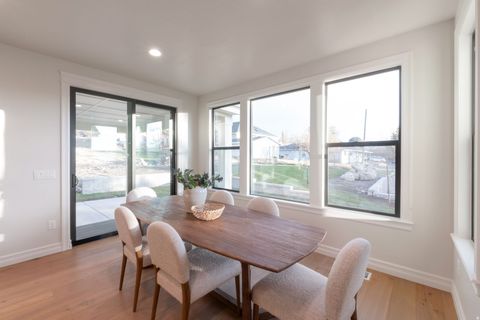 Tiny photo for 1198 E 110 S, Pleasant Grove, UT 84062 (MLS # 2111106)