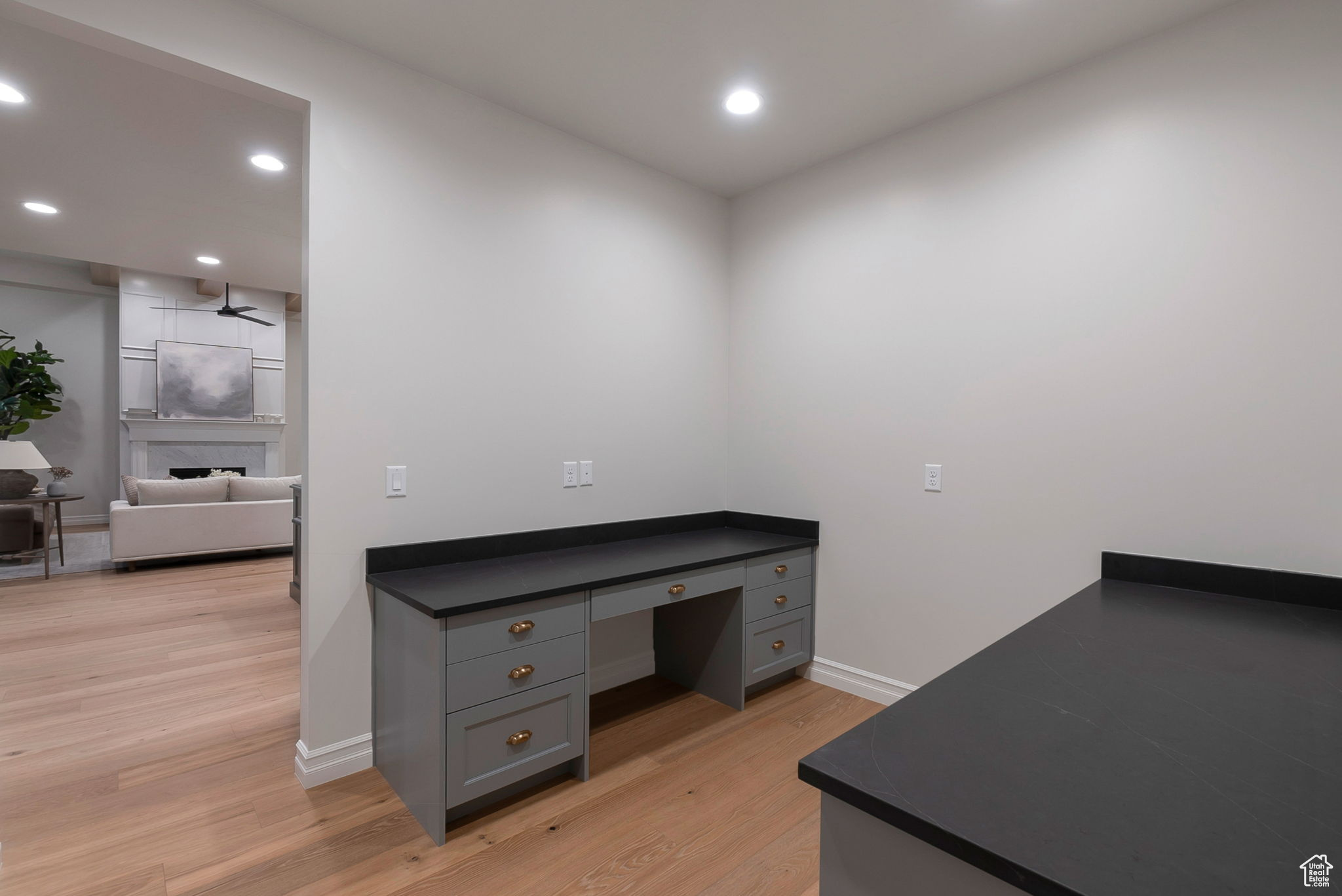BLOSSOM HILL - Residential