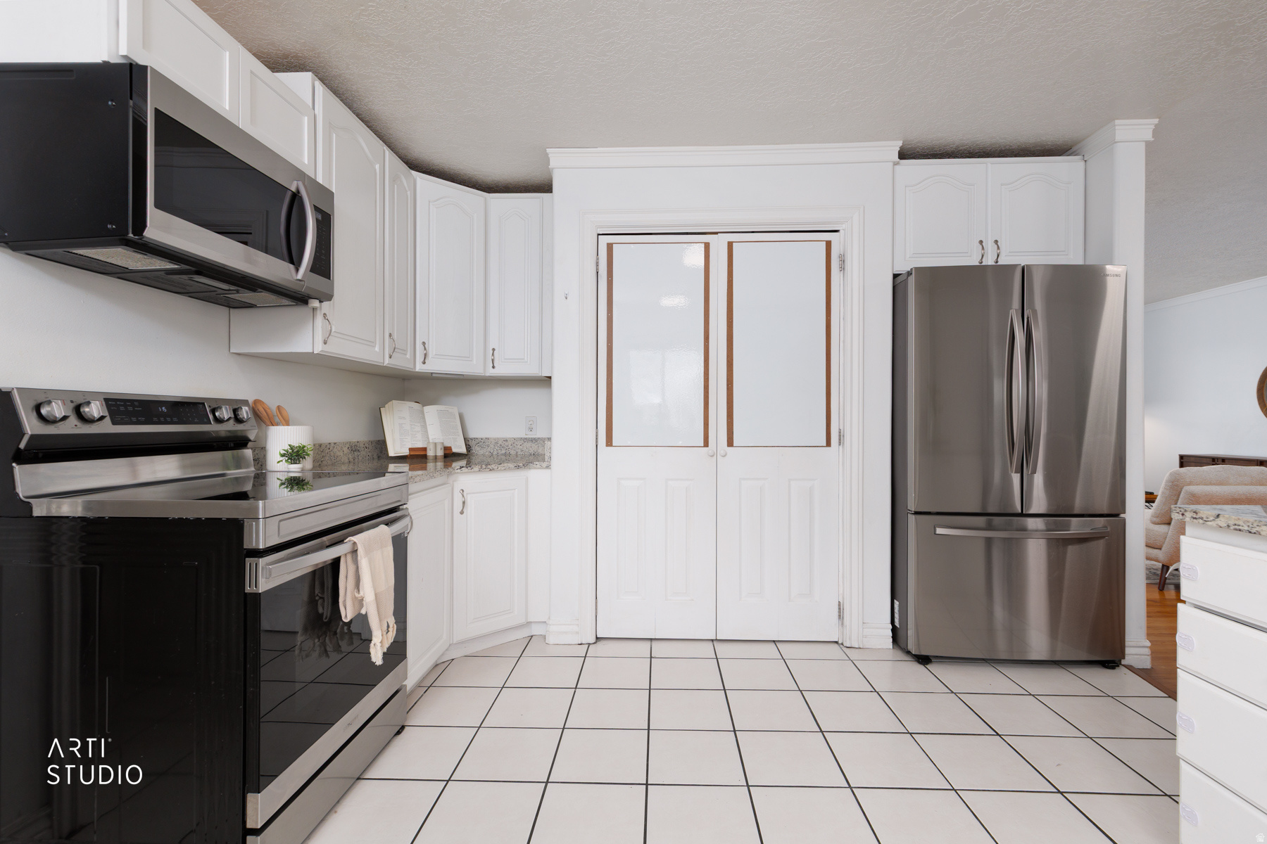 GORDONS COR - Residential