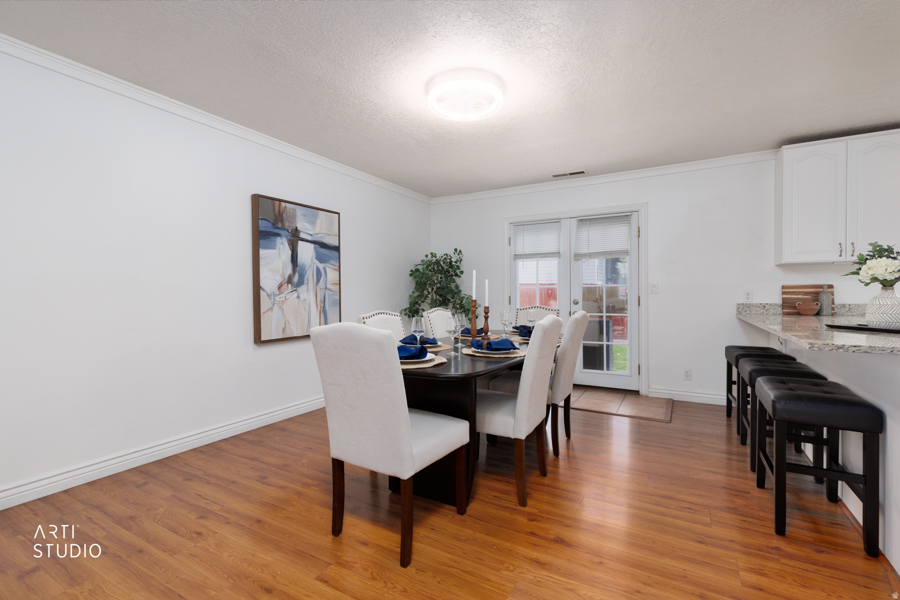 GORDONS COR - Residential