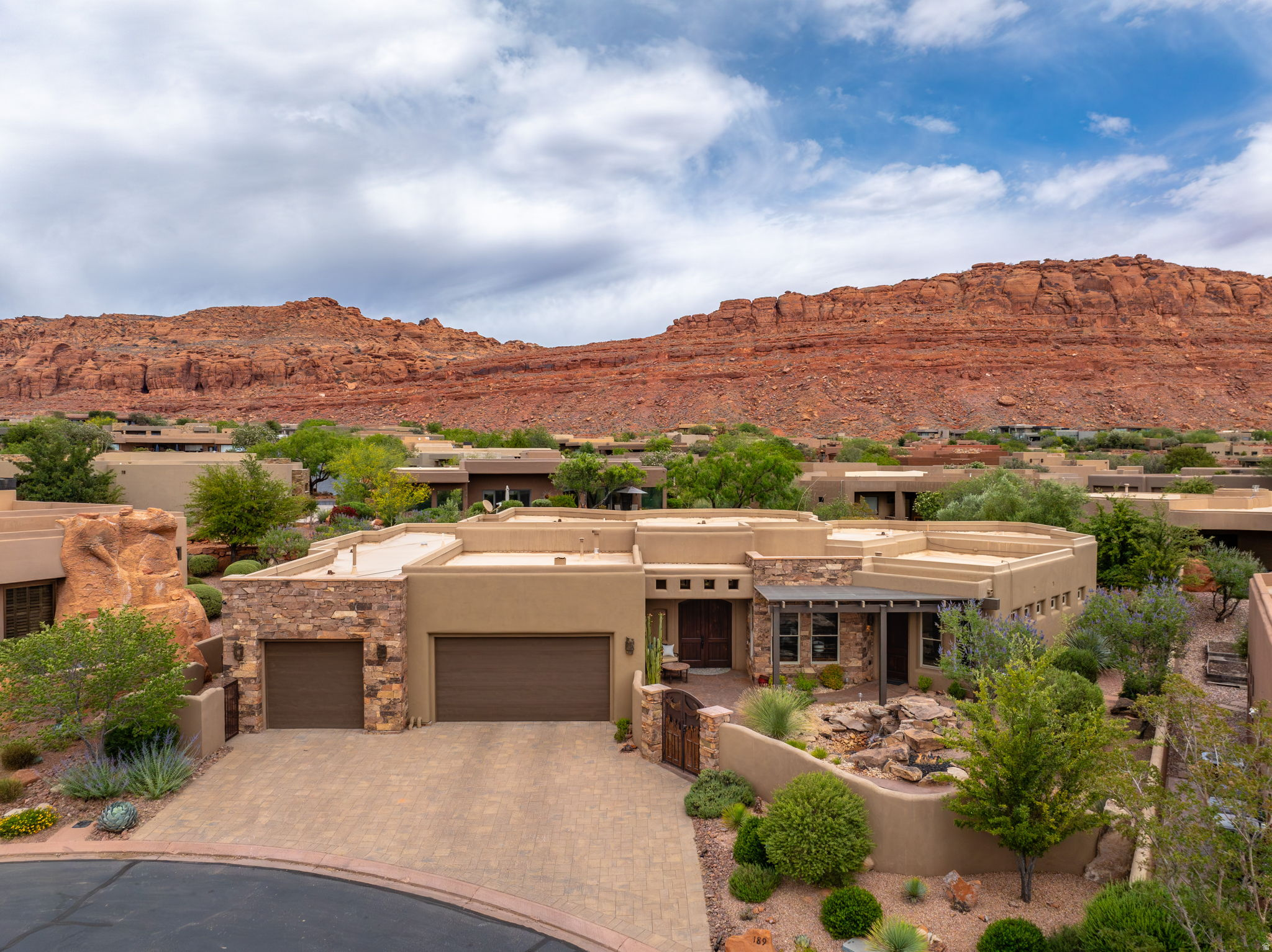 CLIFFS OF SNOW CANYON - Residential