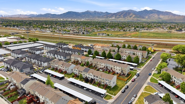 BALMORAL TOWNHOMES P - Residential