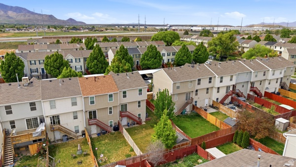 BALMORAL TOWNHOMES P - Residential
