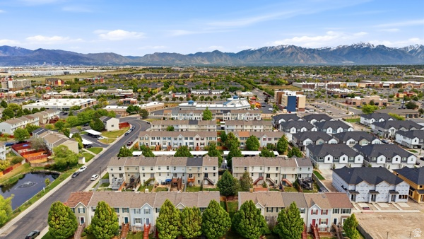 BALMORAL TOWNHOMES P - Residential