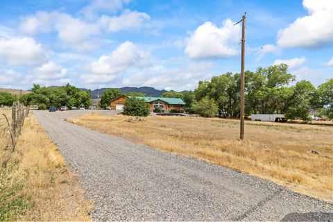 Tiny photo for 986 E 2290 N, Monroe, UT 84754 (MLS # 2135412)