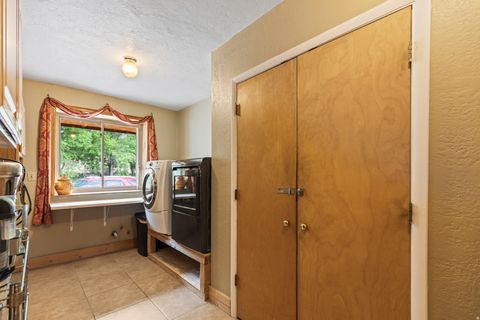 Tiny photo for 986 E 2290 N, Monroe, UT 84754 (MLS # 2135412)