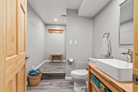 Tiny photo for 986 E 2290 N, Monroe, UT 84754 (MLS # 2135412)