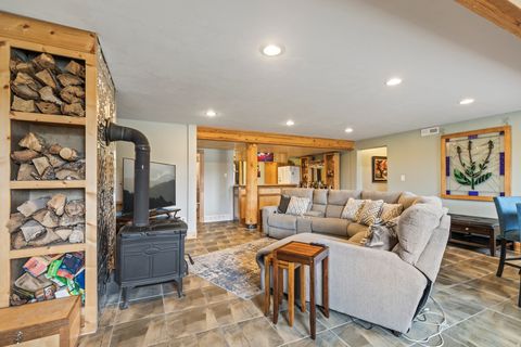 Tiny photo for 986 E 2290 N, Monroe, UT 84754 (MLS # 2135412)