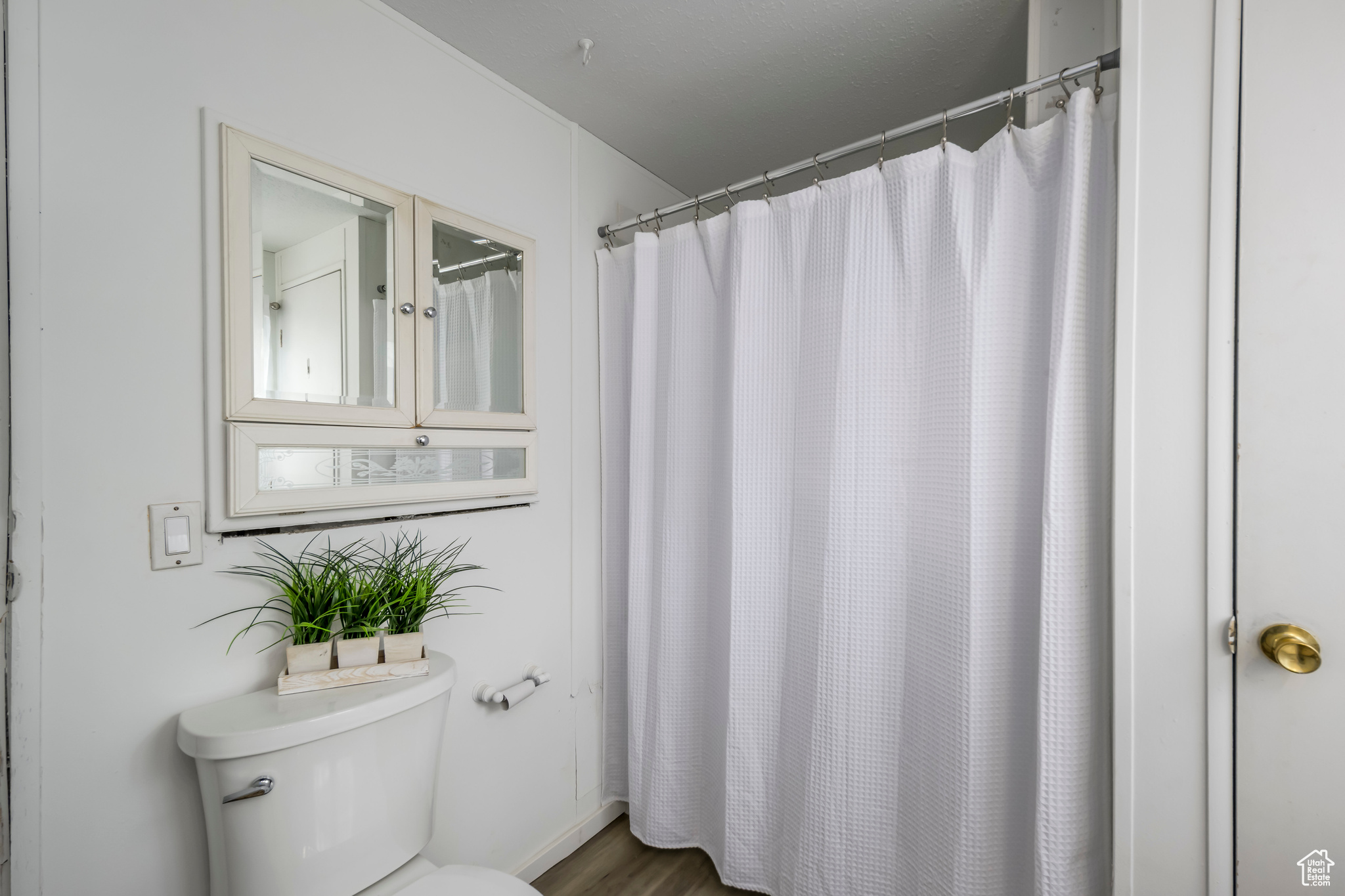 CRESCENTWOOD - Residential