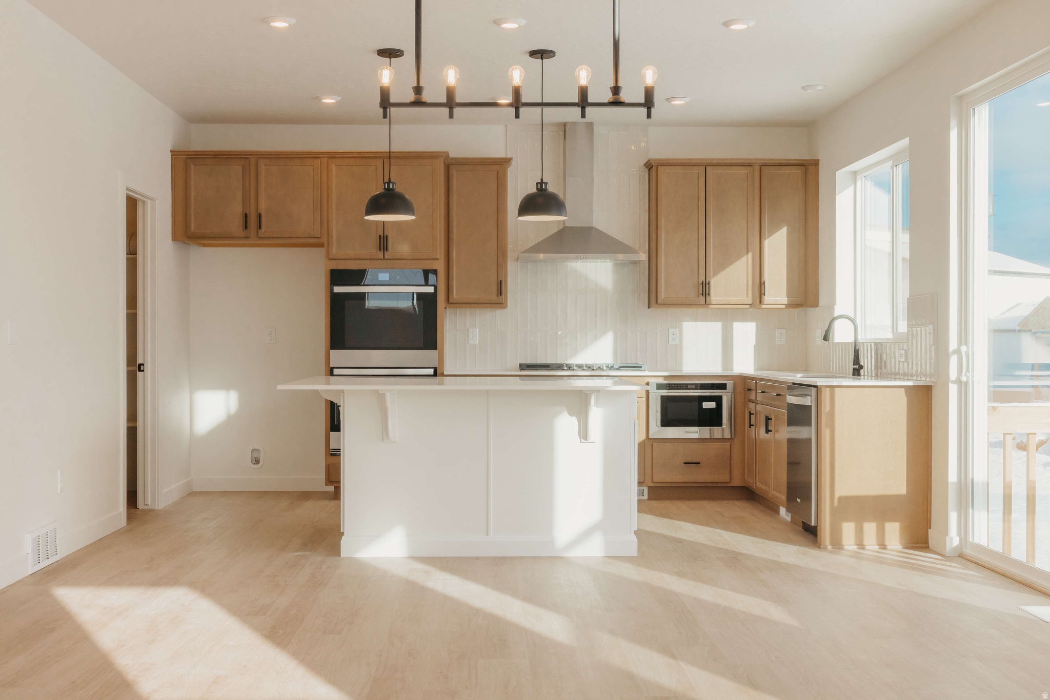 RIVERSIDE ESTATES - Residential