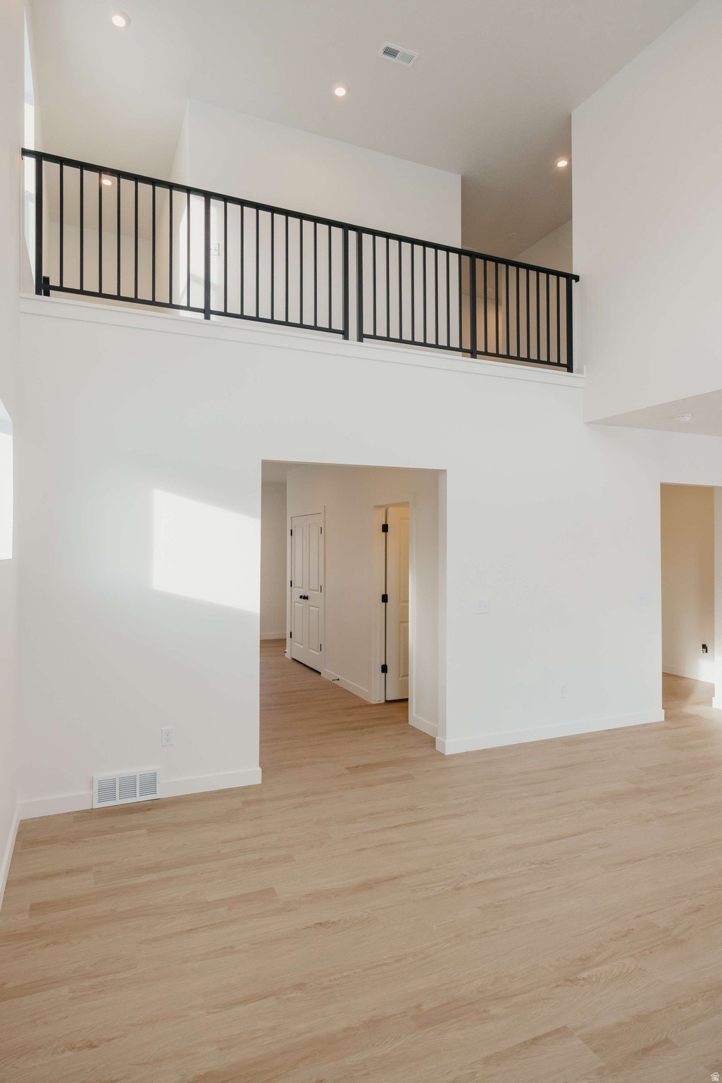 RIVERSIDE ESTATES - Residential