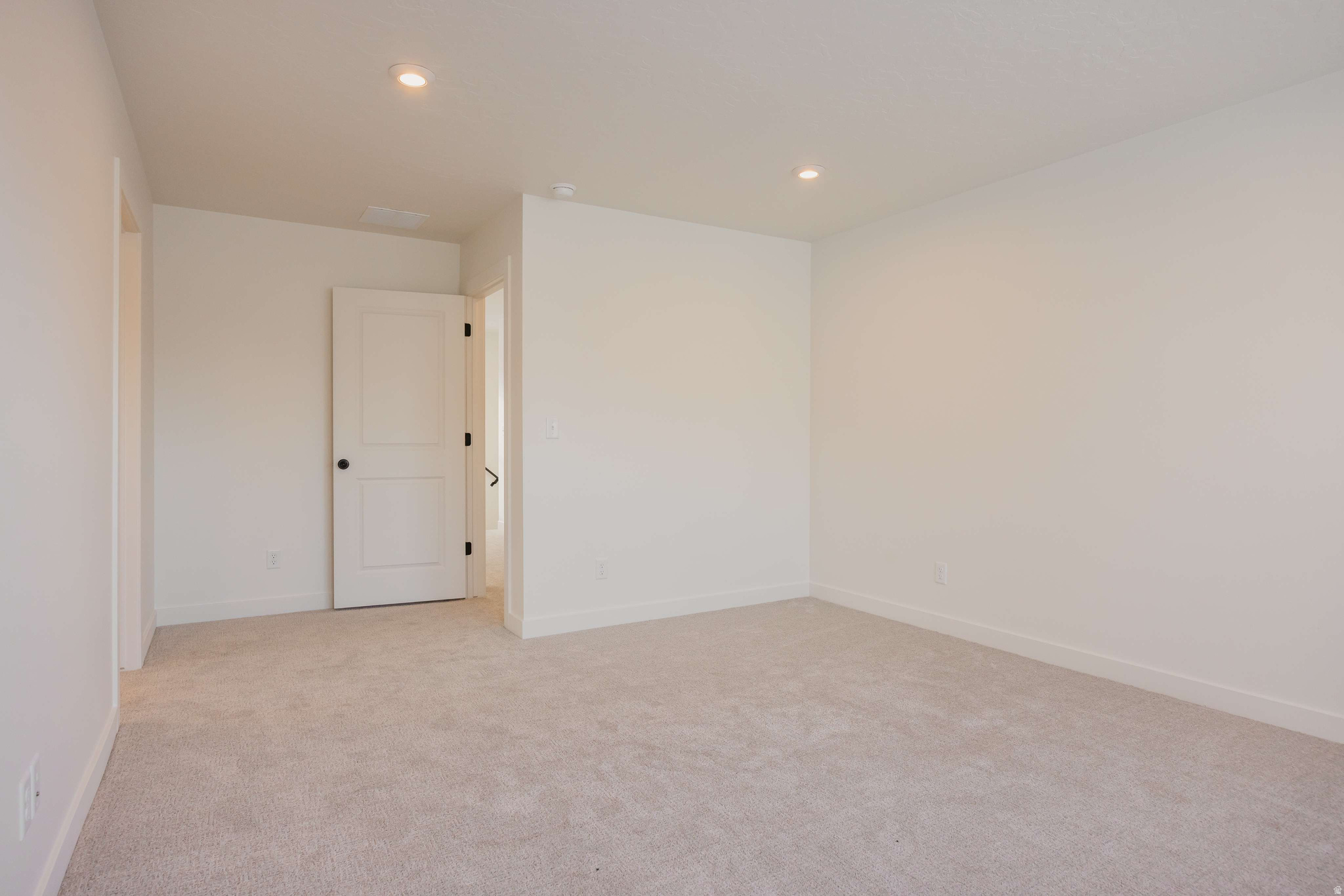 RIVERSIDE ESTATES - Residential