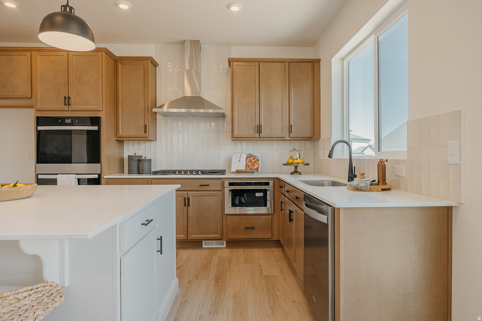 RIVERSIDE ESTATES - Residential