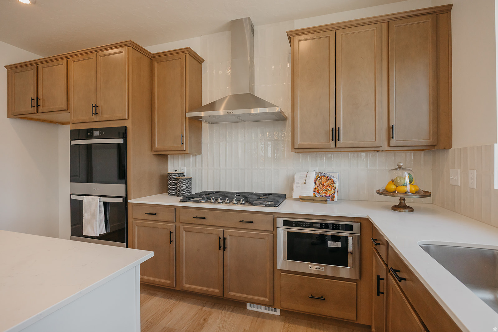 RIVERSIDE ESTATES - Residential