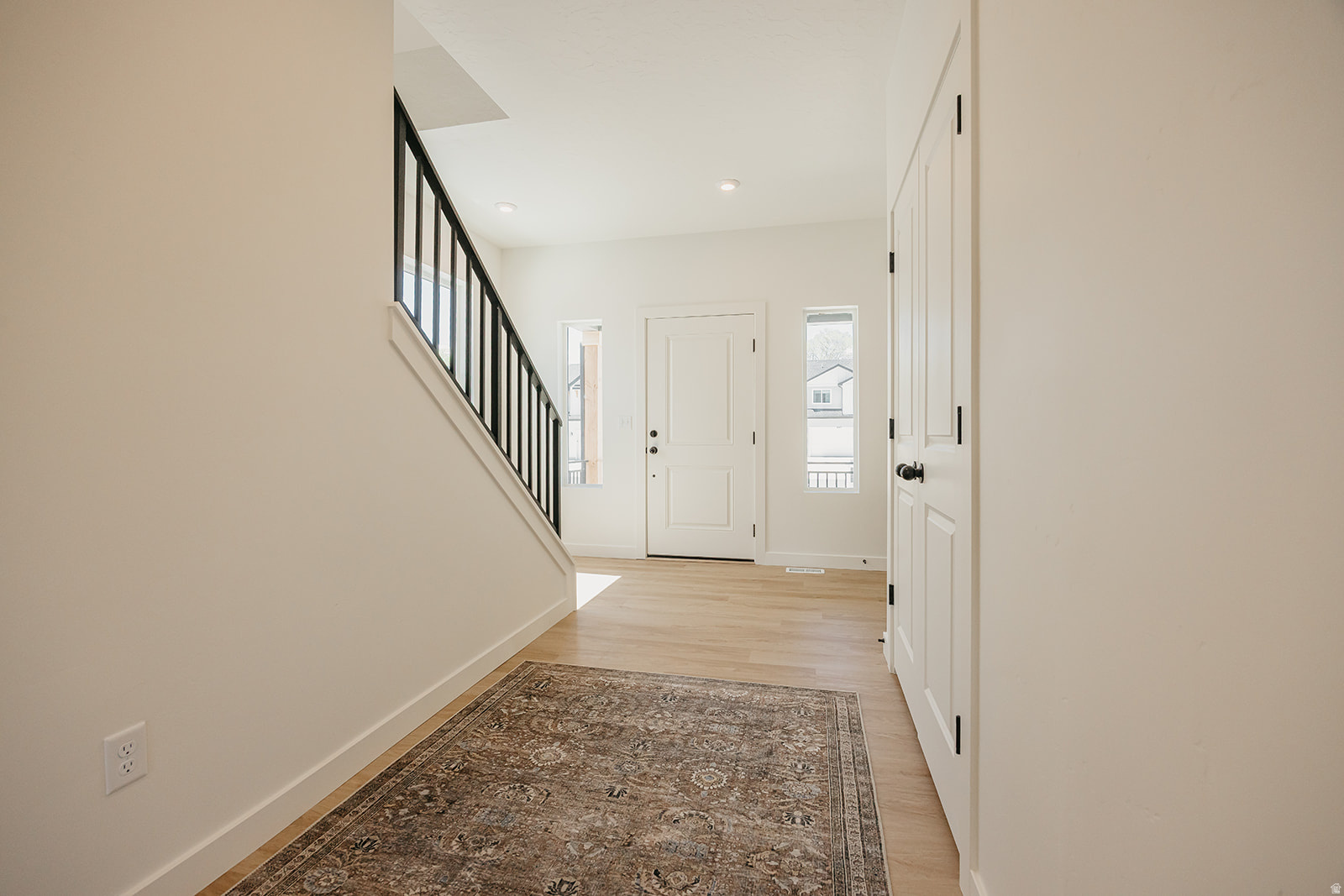 RIVERSIDE ESTATES - Residential