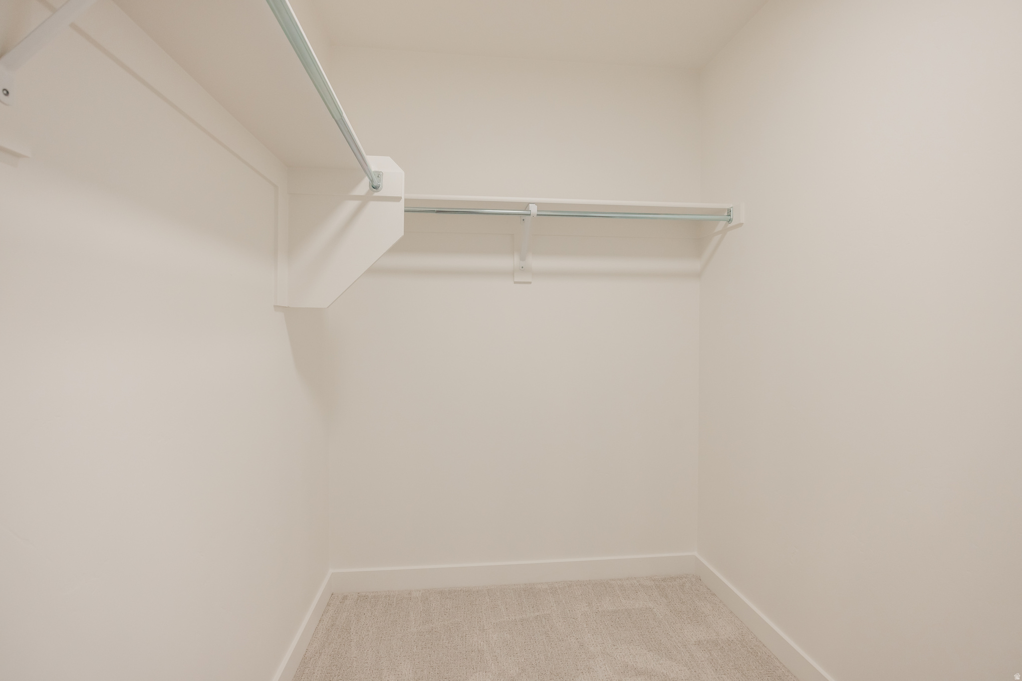 RIVERSIDE ESTATES - Residential