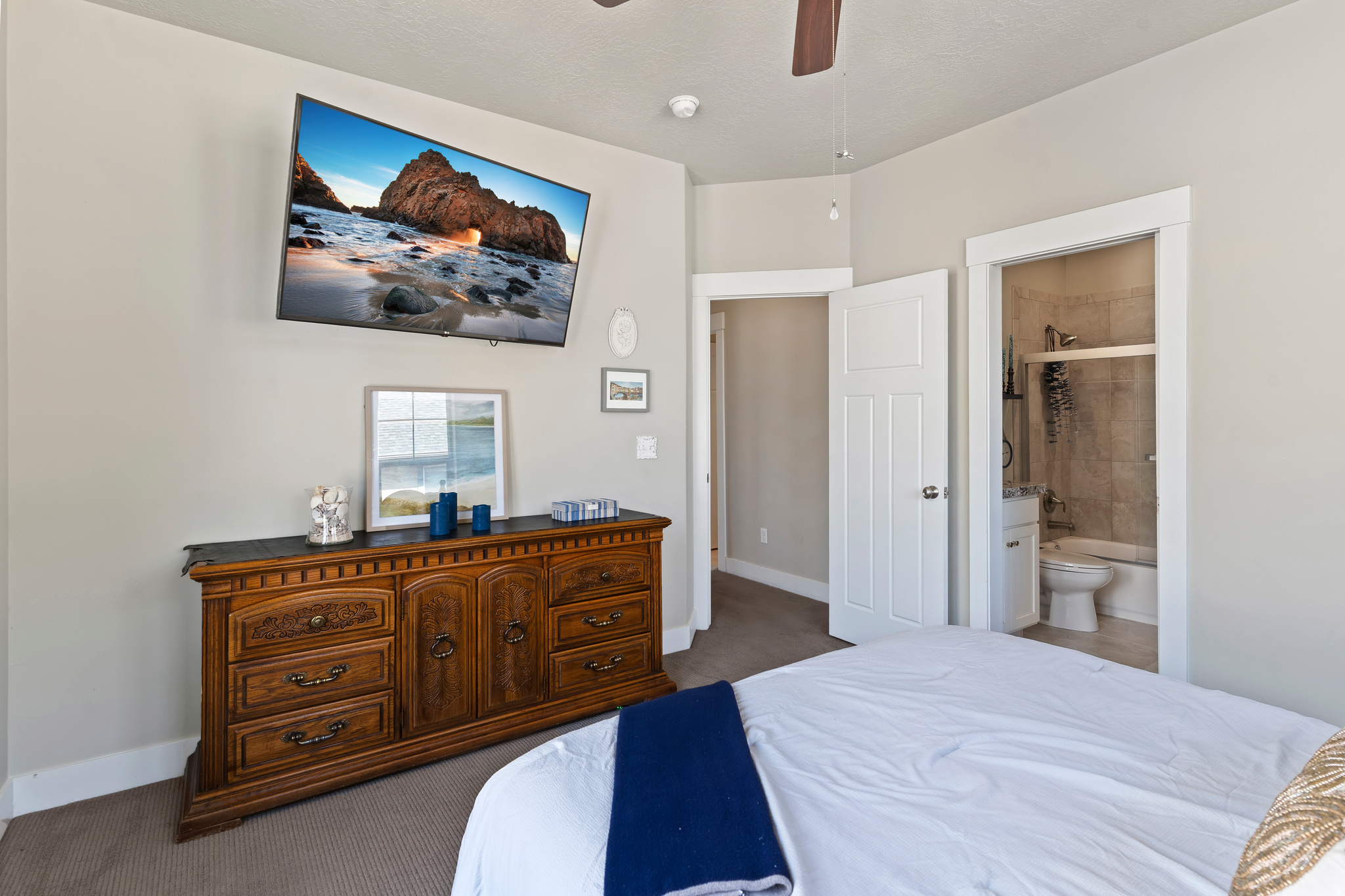 THE MEADOWS AT RIVER BEND - Residential