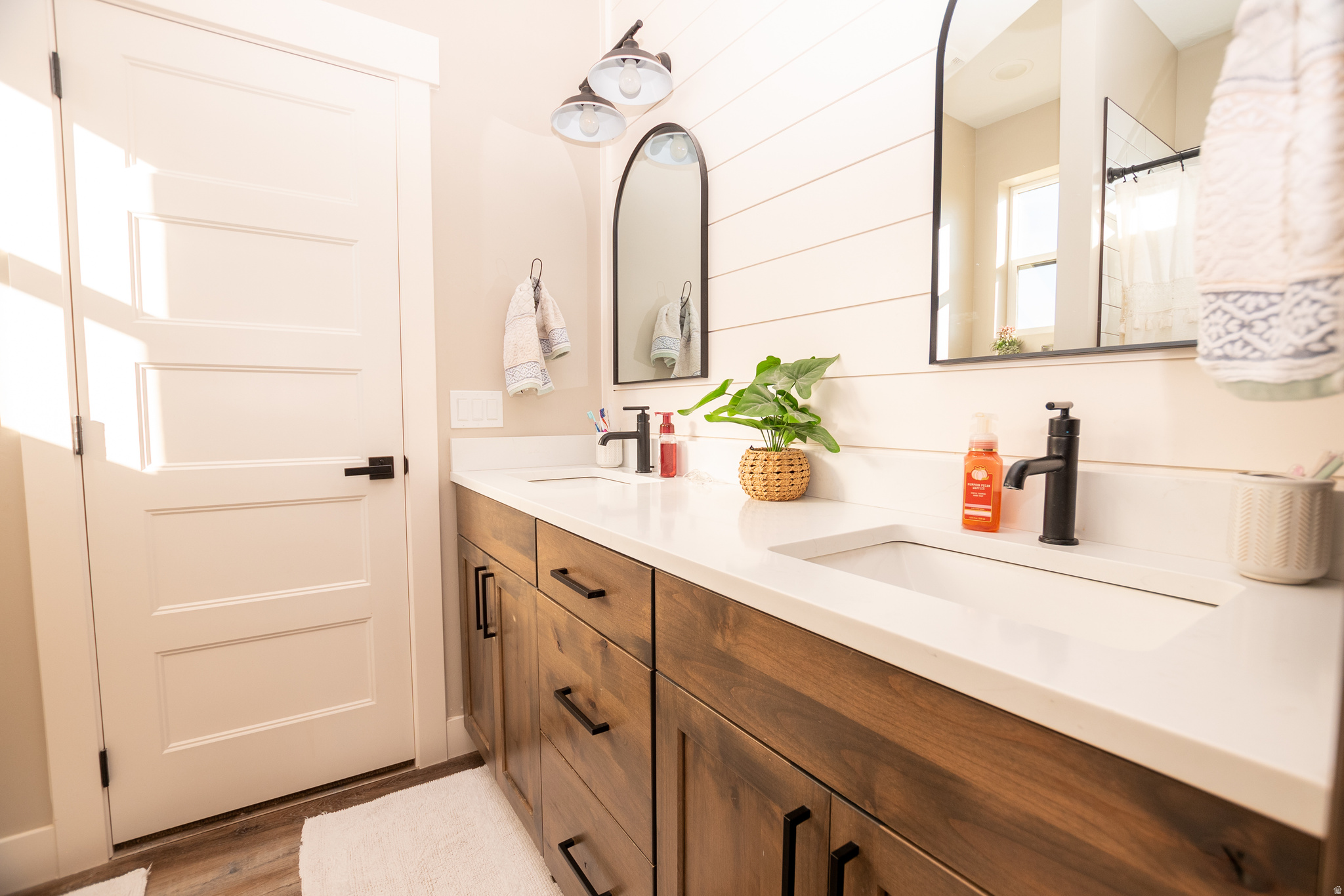 MEADOW VIEW - Residential