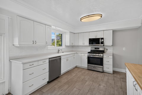 Tiny photo for 5473 S WALDEN WOOD CIR W, Murray, UT 84123 (MLS # 2169180)