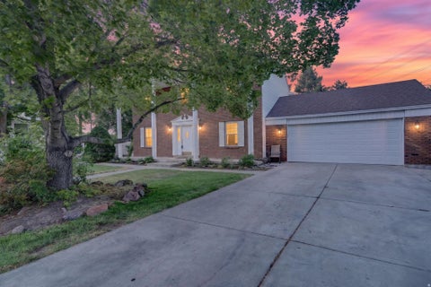 Tiny photo for 5473 S WALDEN WOOD CIR W, Murray, UT 84123 (MLS # 2169180)